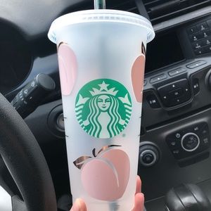 Peach 🍑 Starbucks reusable venti cold cup